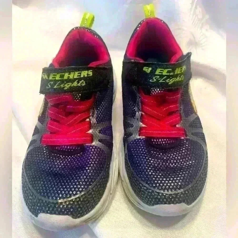 Sketchers S-Lights shimmer beams sporty lights up girls size US 11 slip Ons
